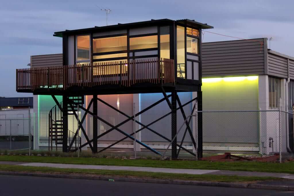 That's one cool container home