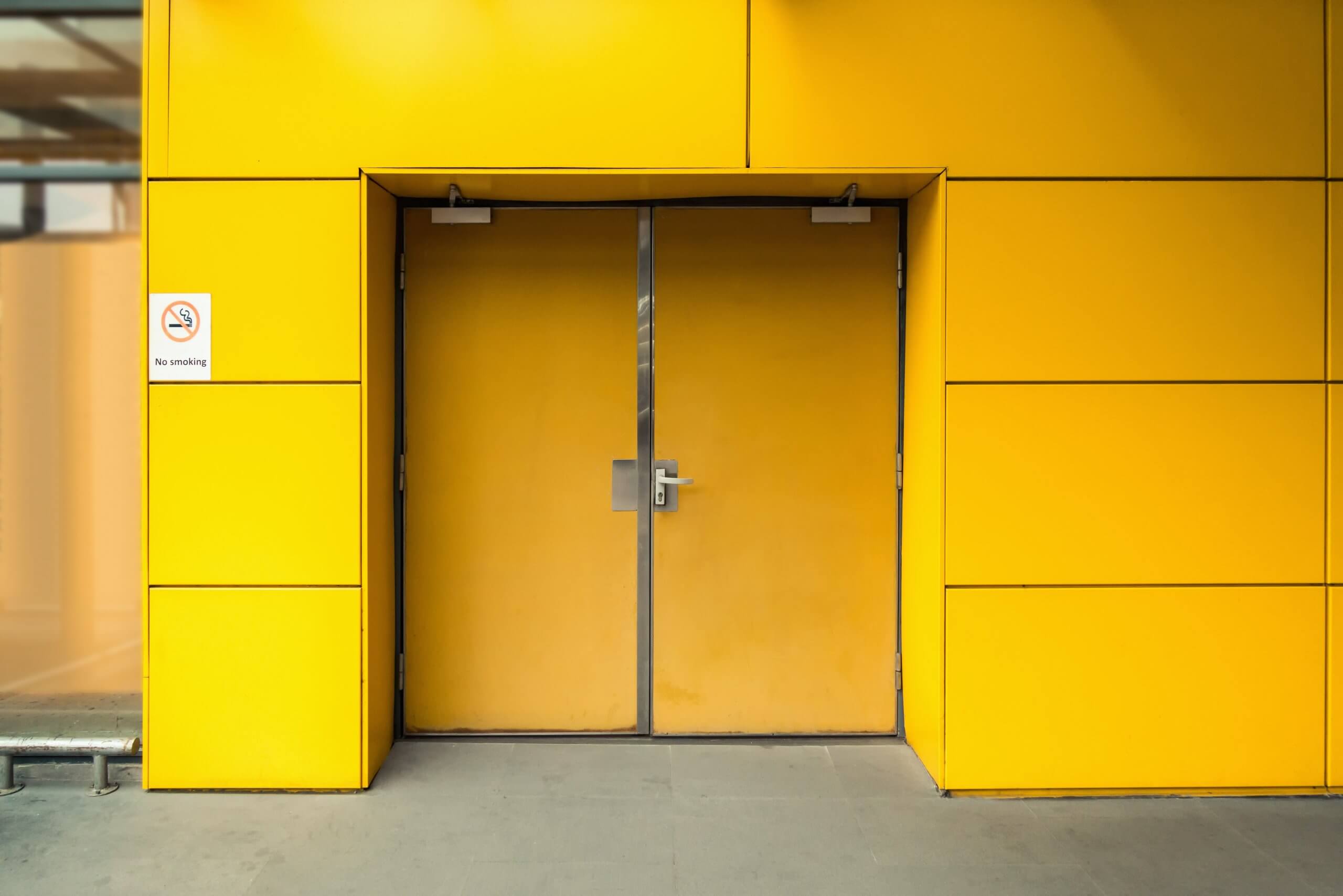 4 Questions to Ask Before Choosing Doors for Your Commercial Building