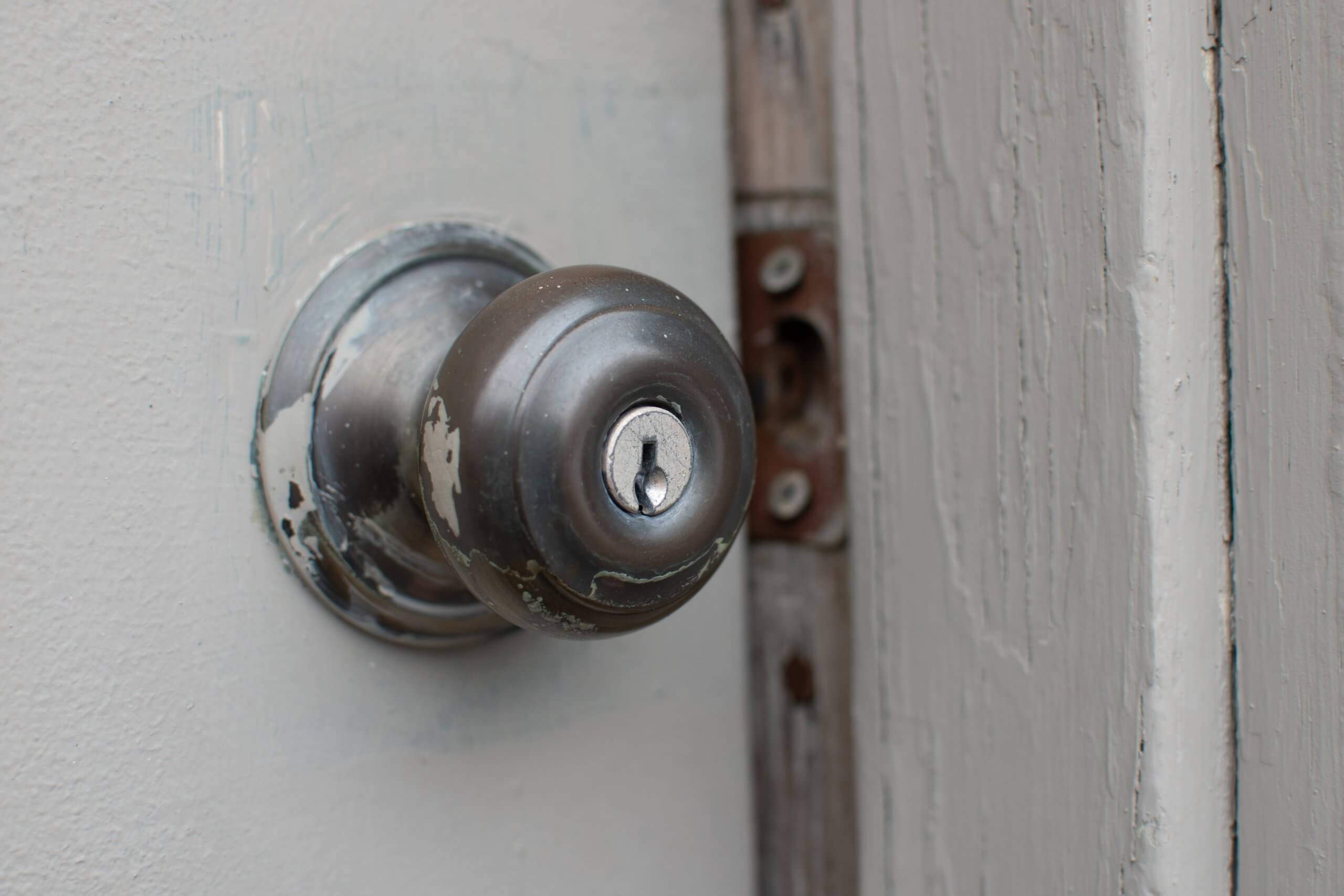 What to Do If Your Building Doors Won’t Latch