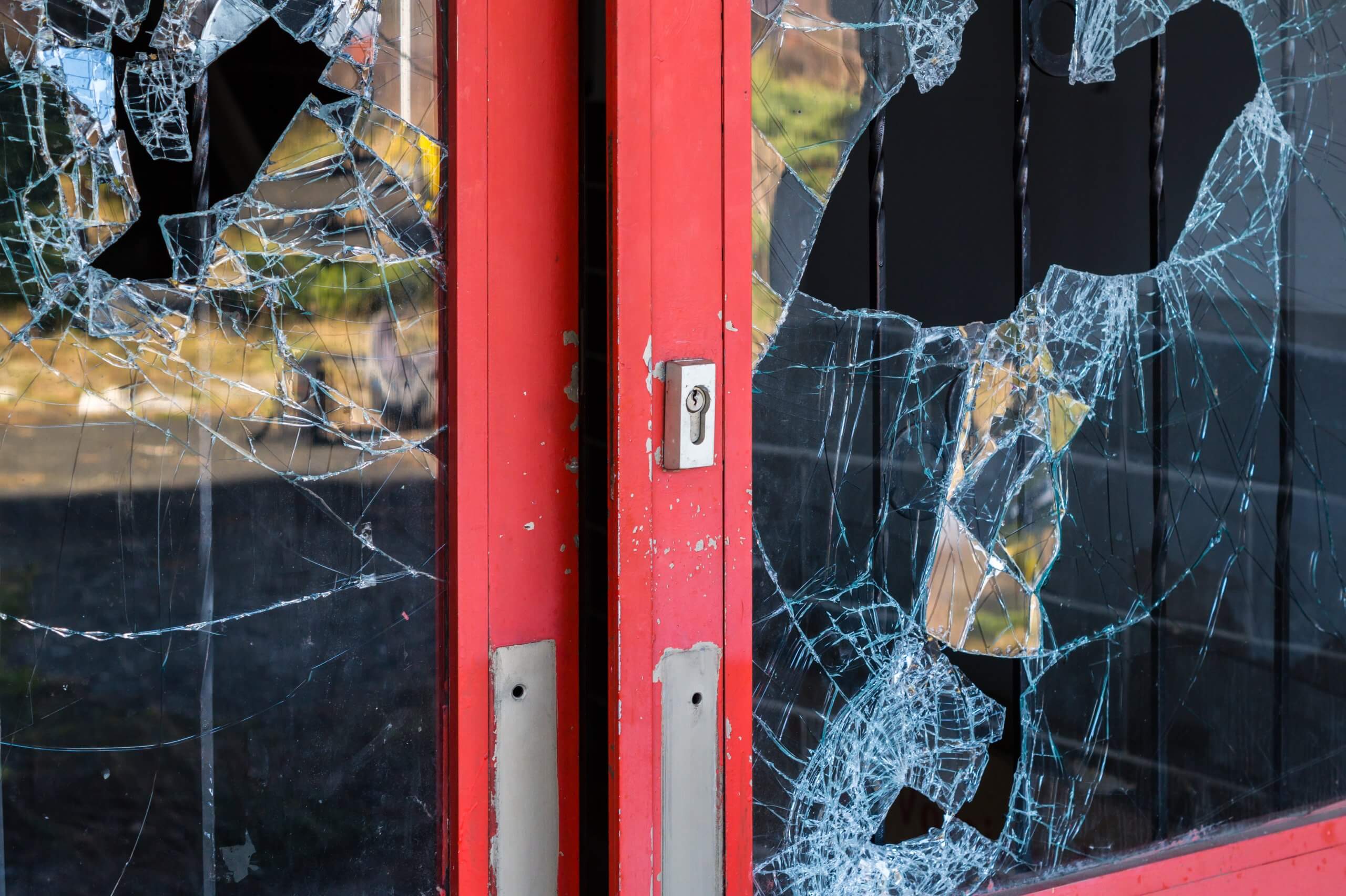 5 Tips to Keep Your Small Business Safe from Break-Ins